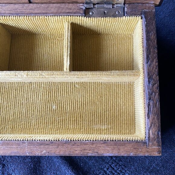 Vintage 70’s Wooden Trinket Jewelry Box. Corduroy Lining. Hinged Lid. 8” x 5” - Picture 10 of 13